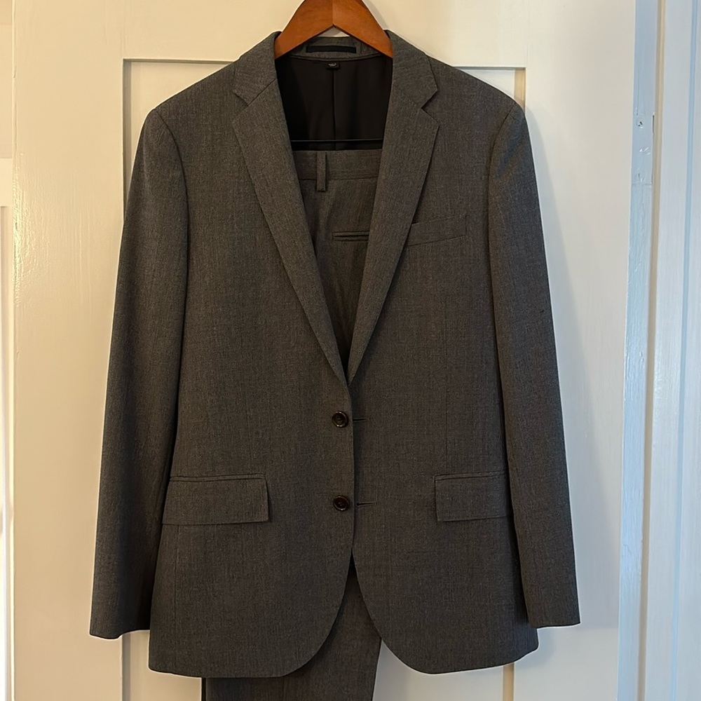 Charcoal Grey J. Crew Ludlow Suit 36S w 32/30 Ludlow Slim pants
